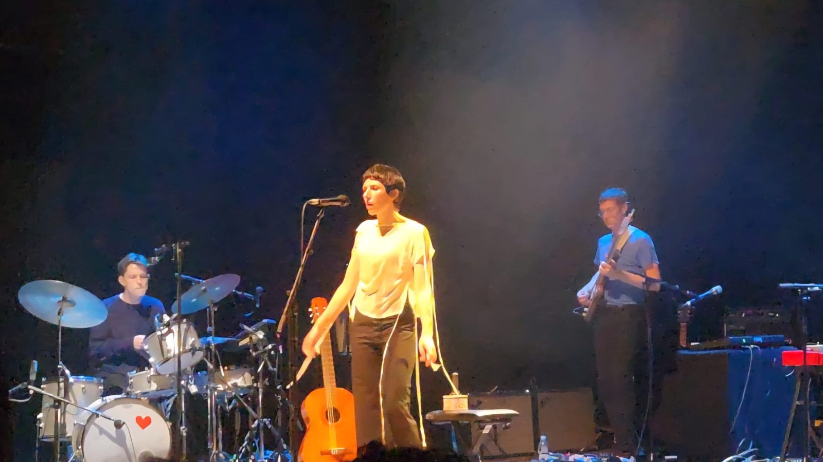 REVIEW: ALDOUS HARDING, BRISTOL BEACON – ‘SURREAL, ENTHRALLING AND ENTIRELY HERSELF’