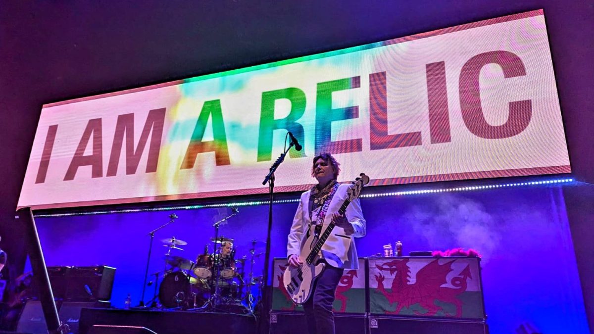 REVIEW: MANIC STREET PREACHERS, BRISTOL BEACON – ‘YET ANOTHER MANICS MASTERCLASS’